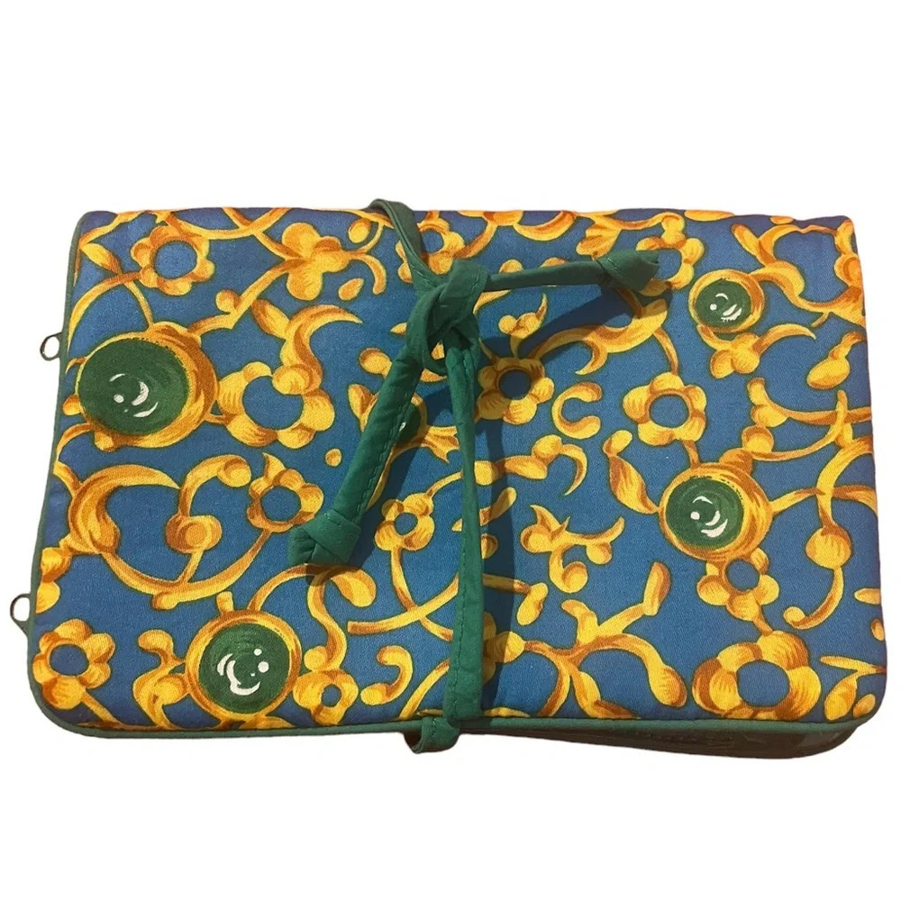 Oscar de la Renta Green Travel Clutch Makeup Bag